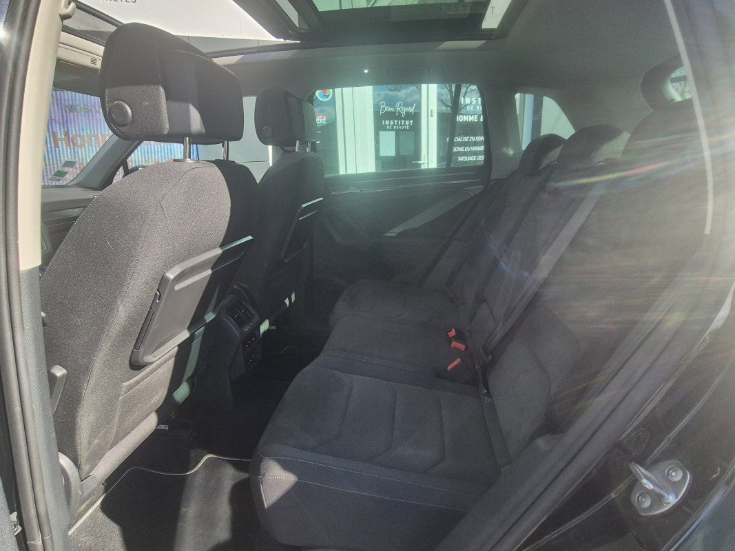 Volkswagen Tiguan — 27