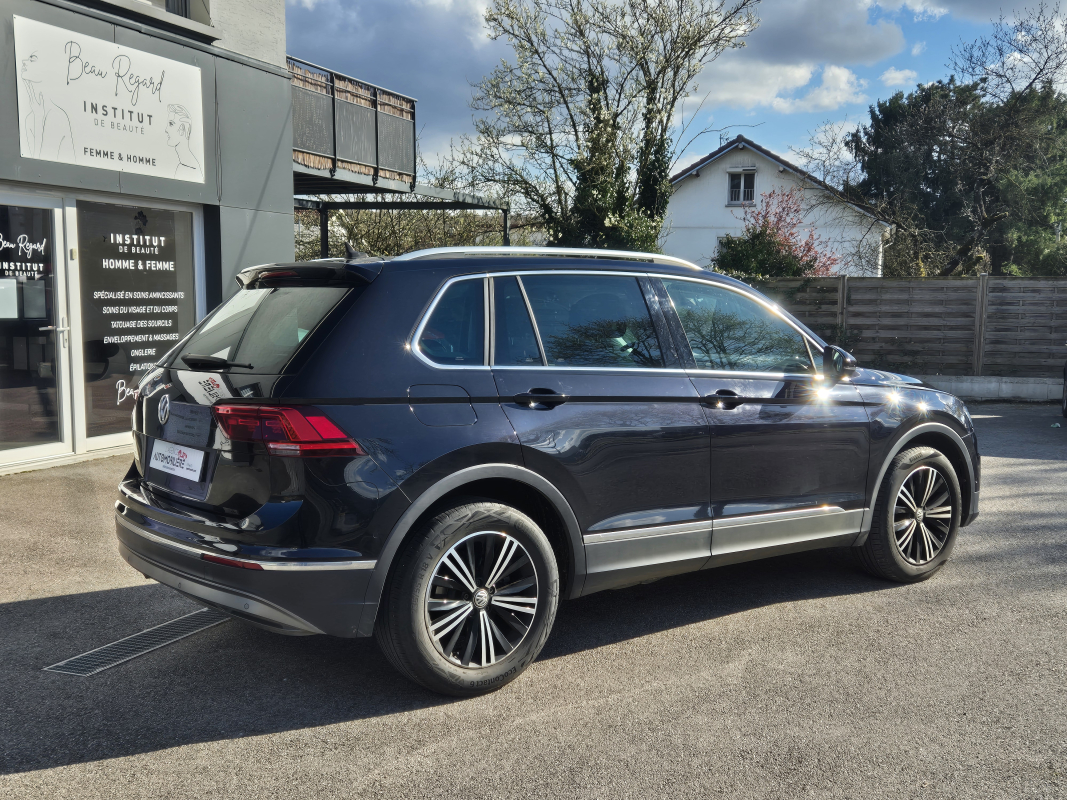 Volkswagen Tiguan — 10