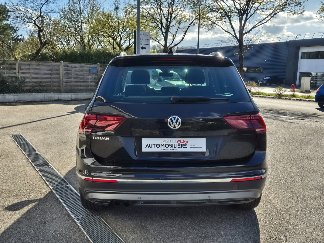 Volkswagen Tiguan — 9