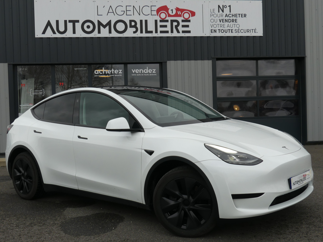 Tesla Model Y — 7