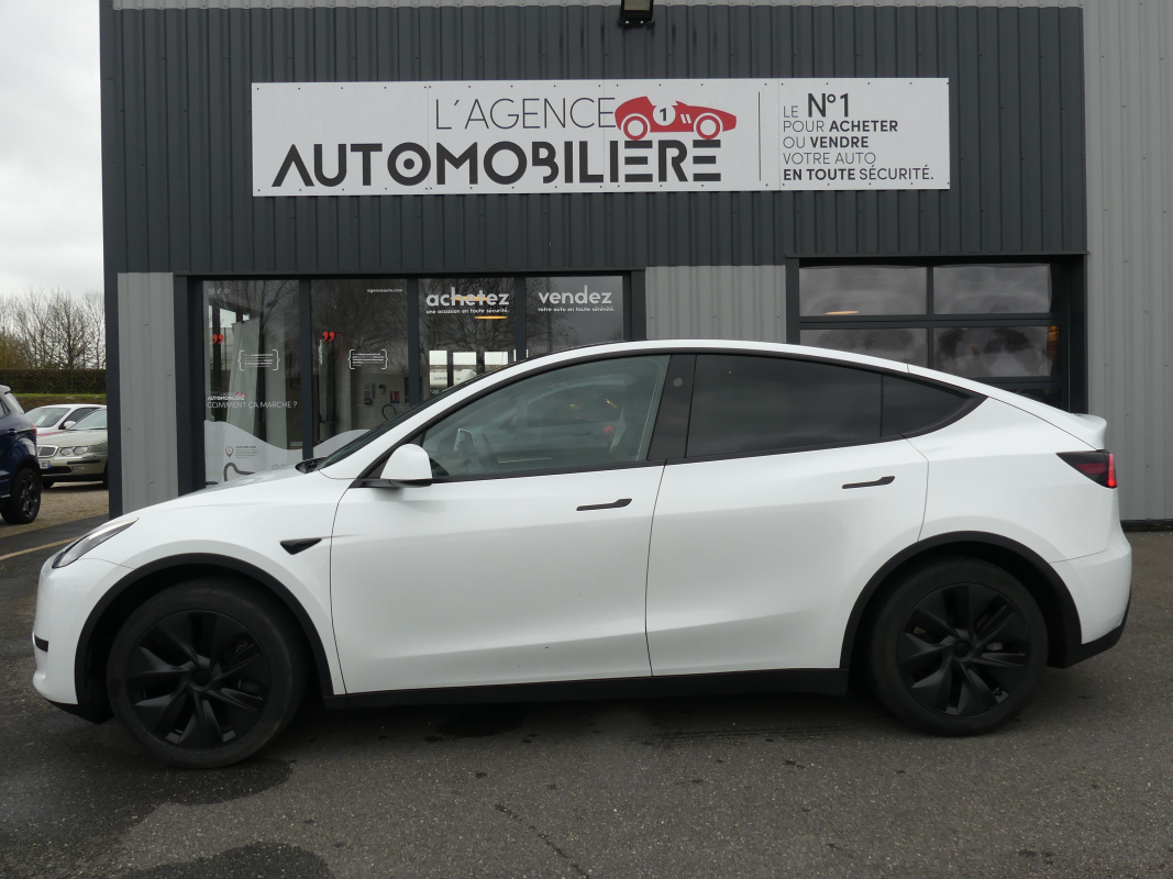 Tesla Model Y — 2