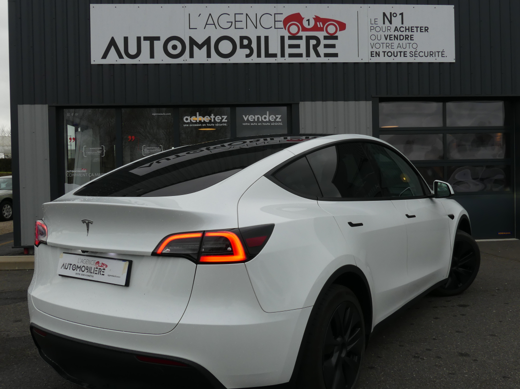 Tesla Model Y — 5