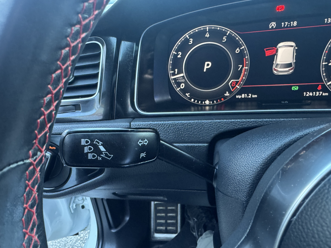 Volkswagen Golf — 17