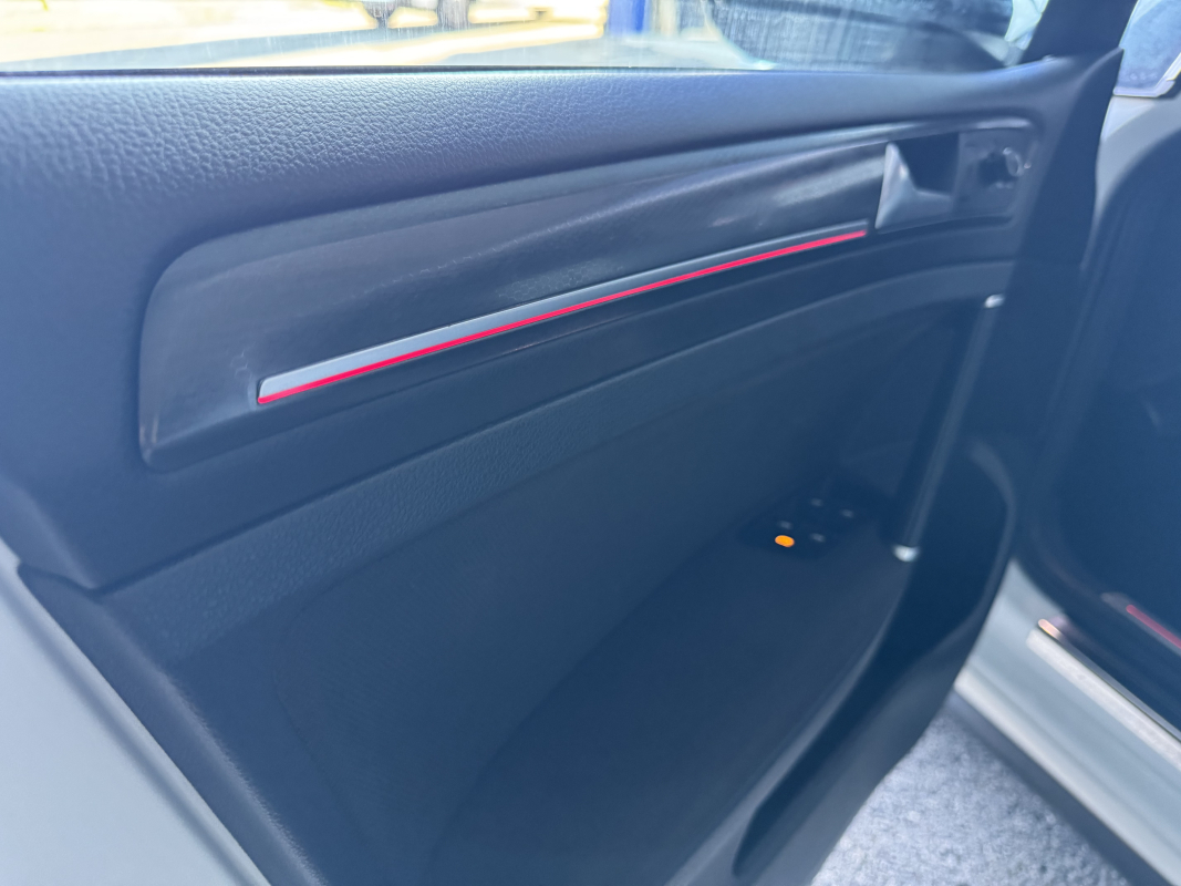 Volkswagen Golf — 39