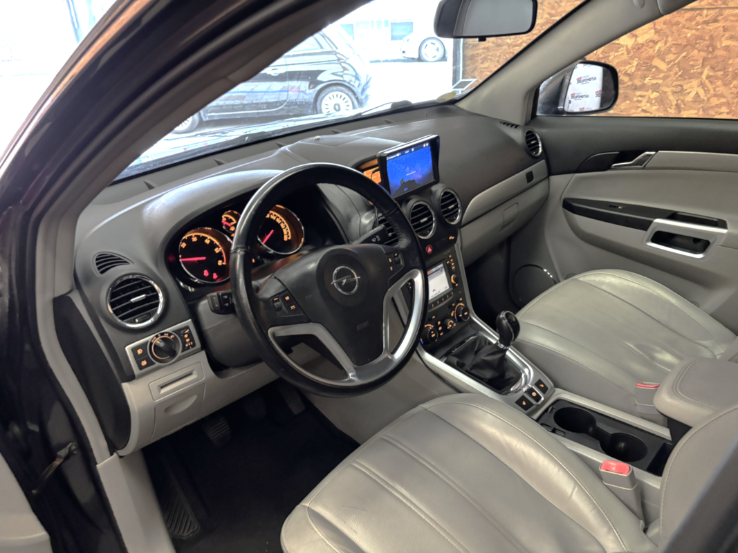 Opel Antara — 8