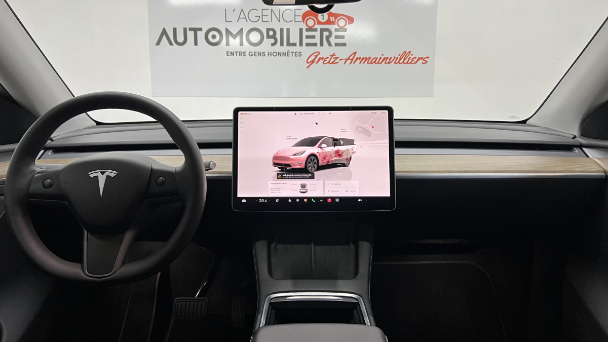 Tesla Model Y — 19