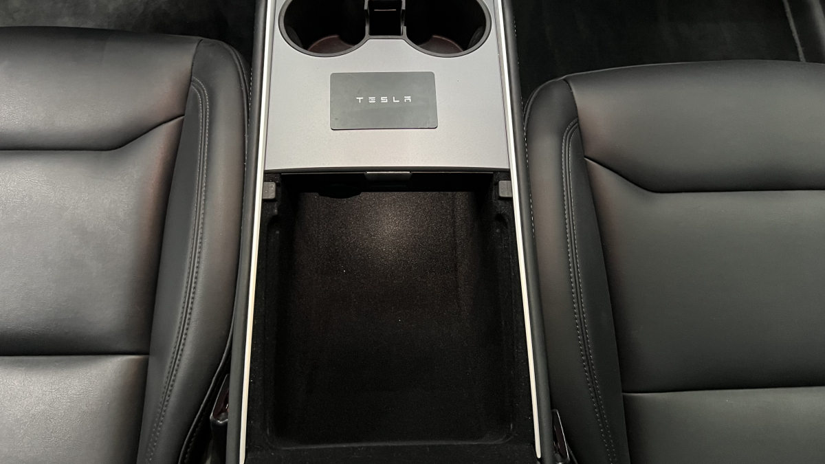 Tesla Model Y — 35
