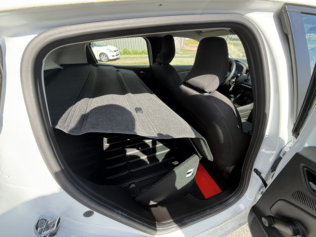 Renault CLIO V — 12