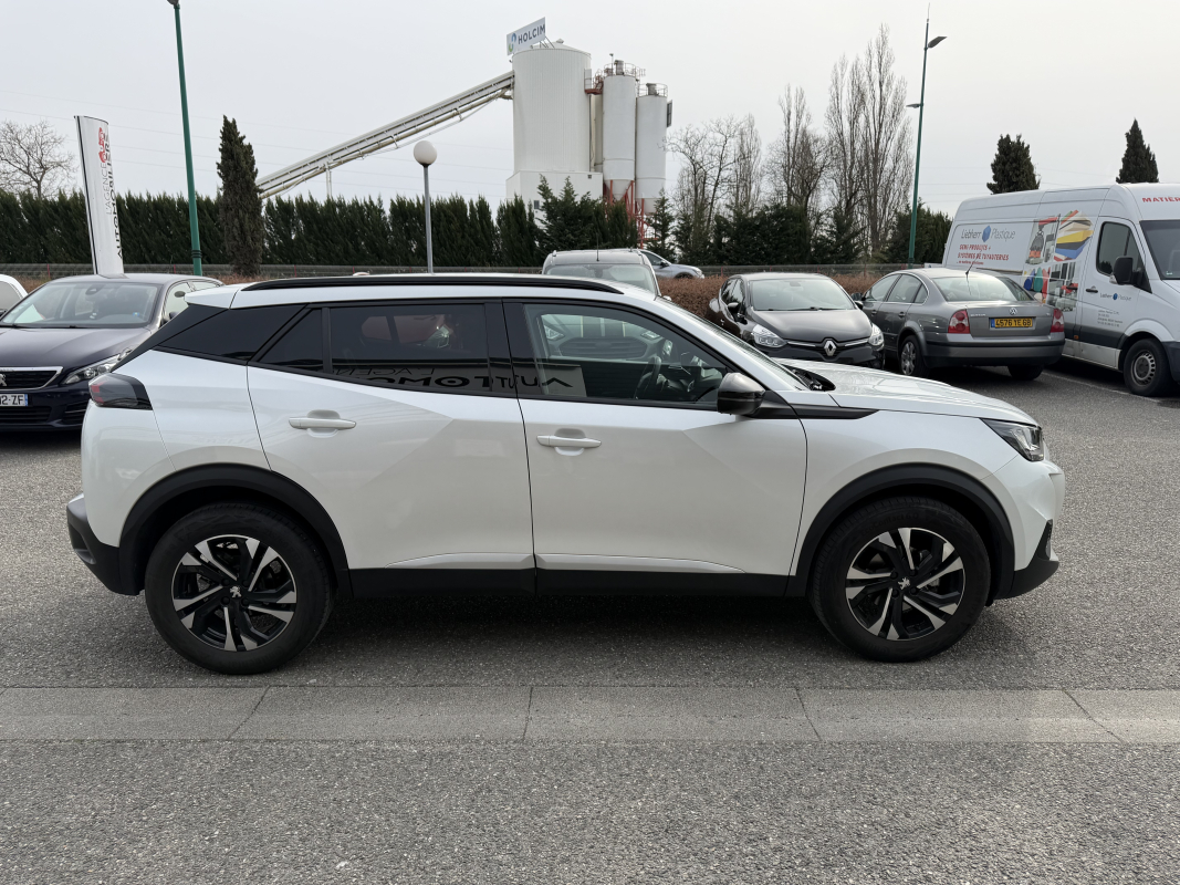 Peugeot 2008 — 6