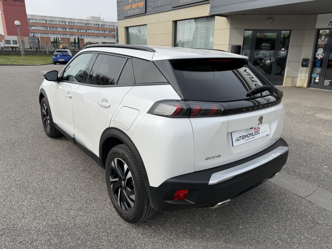 Peugeot 2008 — 3