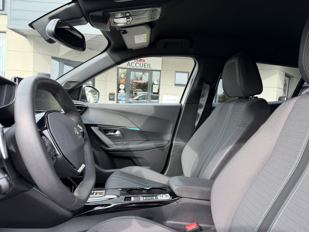 Peugeot 2008 — 10