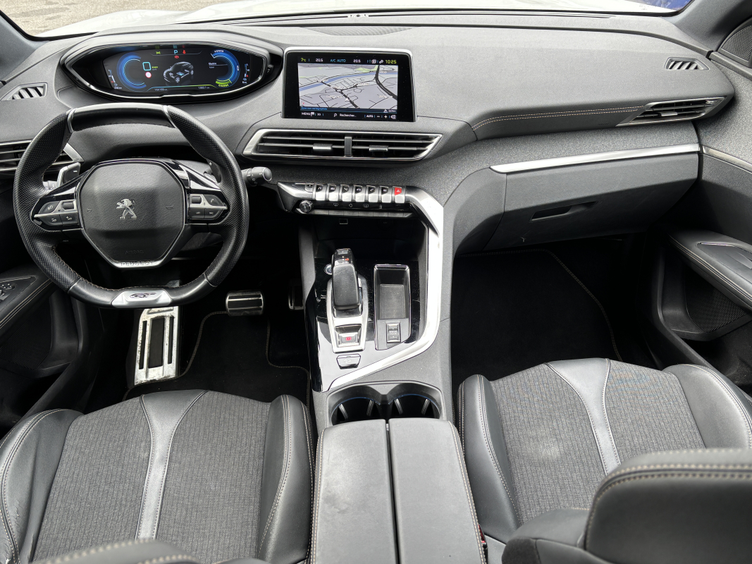 Peugeot 3008 — 10