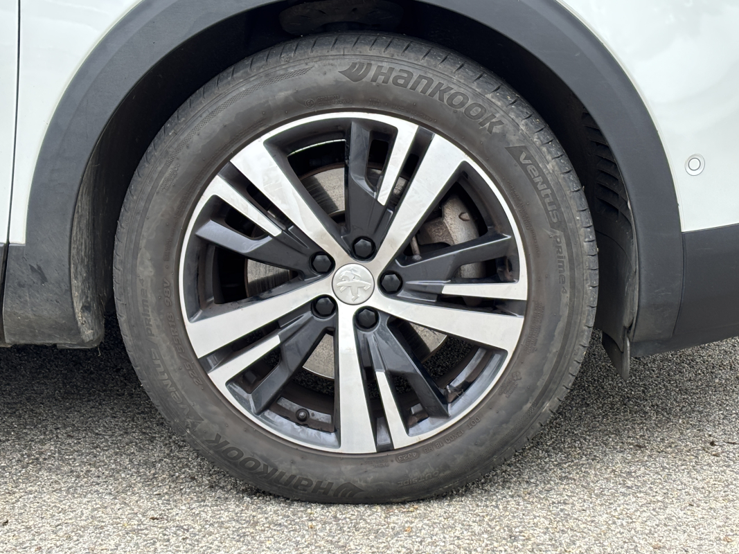 Peugeot 3008 — 9