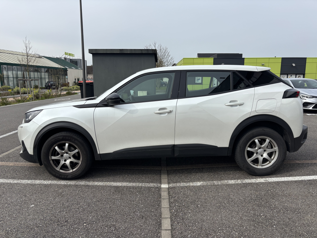 Peugeot 2008 — 4
