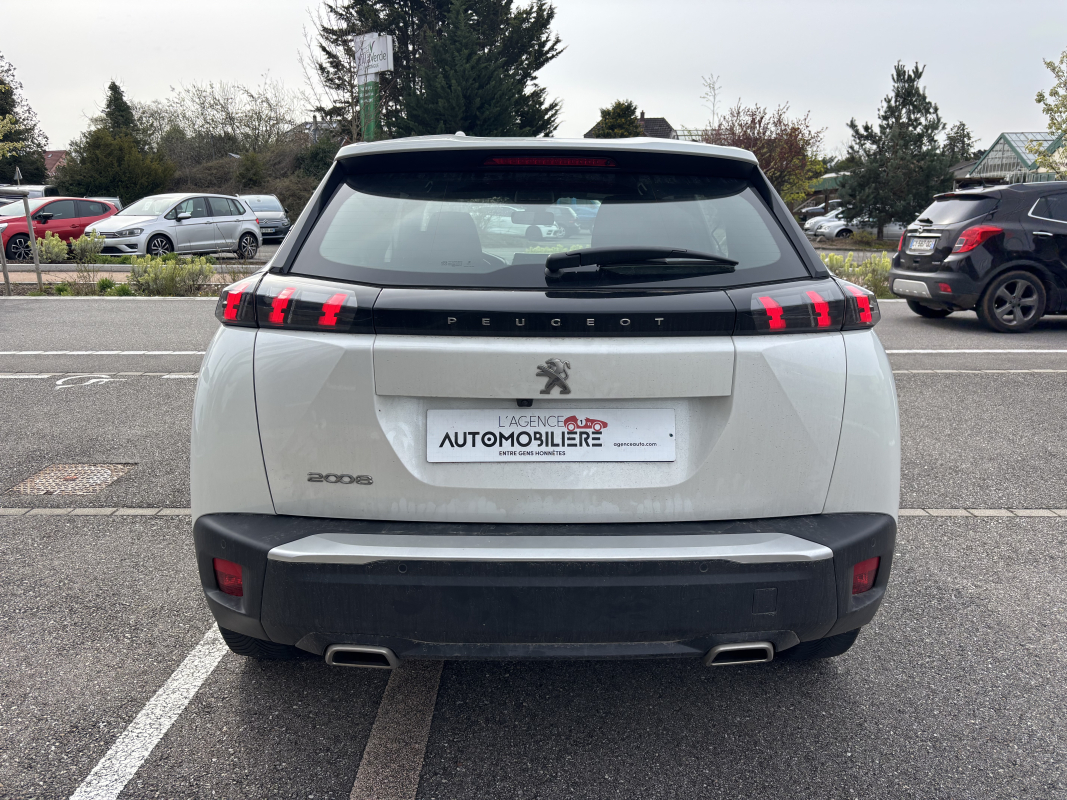 Peugeot 2008 — 6