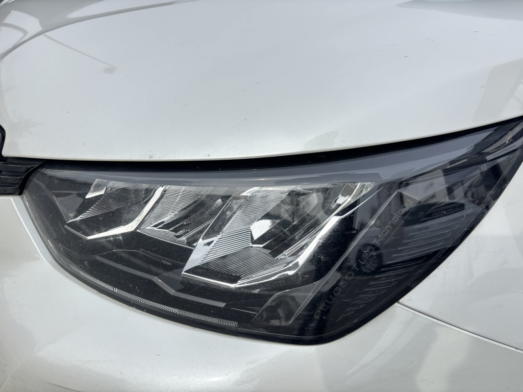 Peugeot 2008 — 23