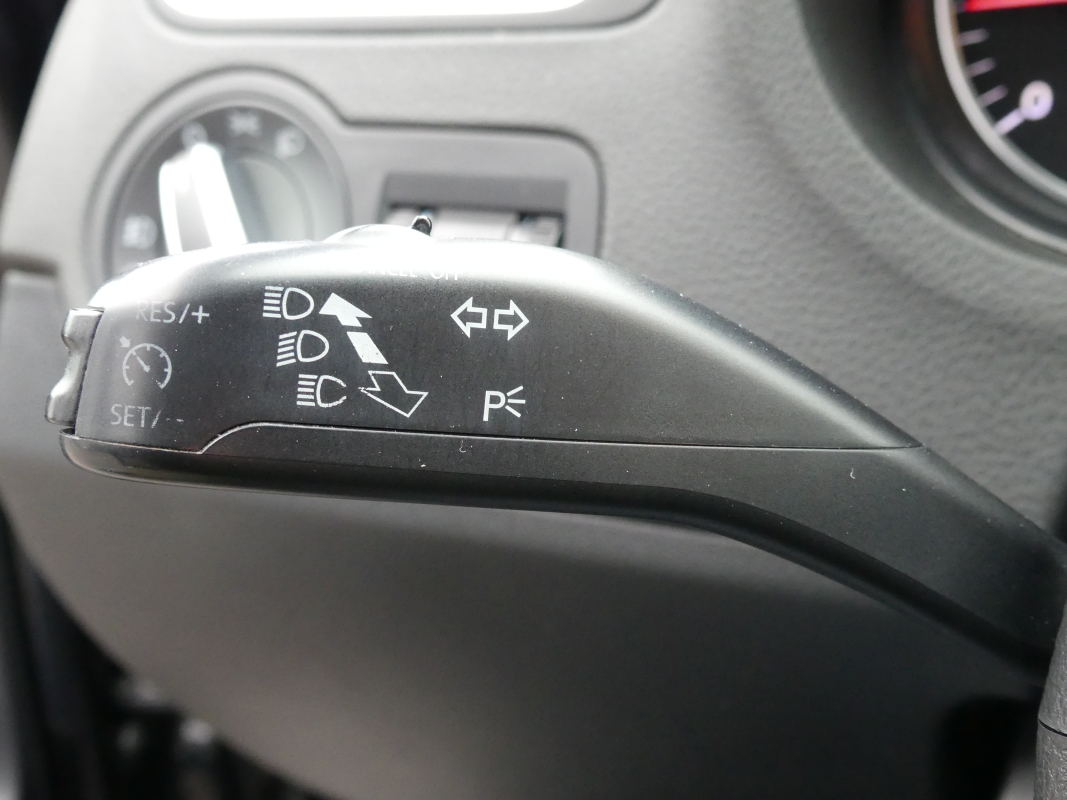 Volkswagen Polo — 18