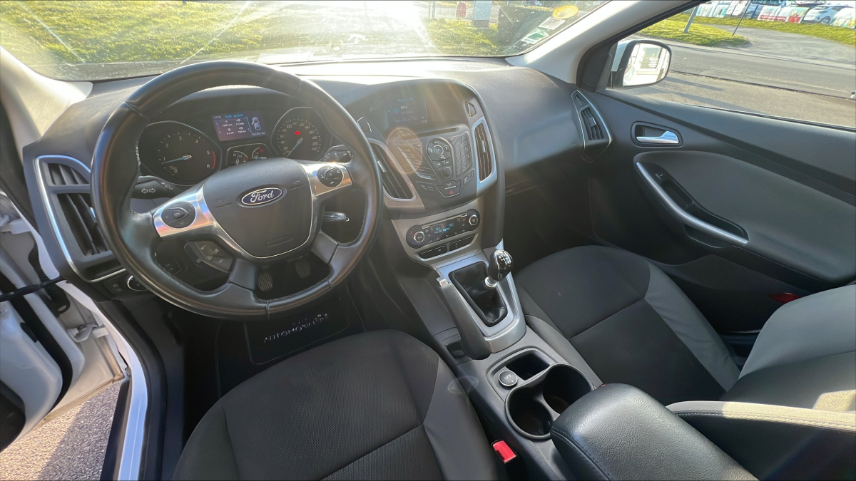 Ford Focus — 17
