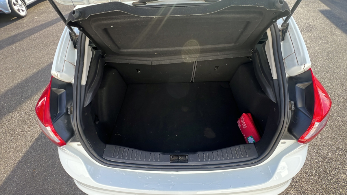 Ford Focus — 25