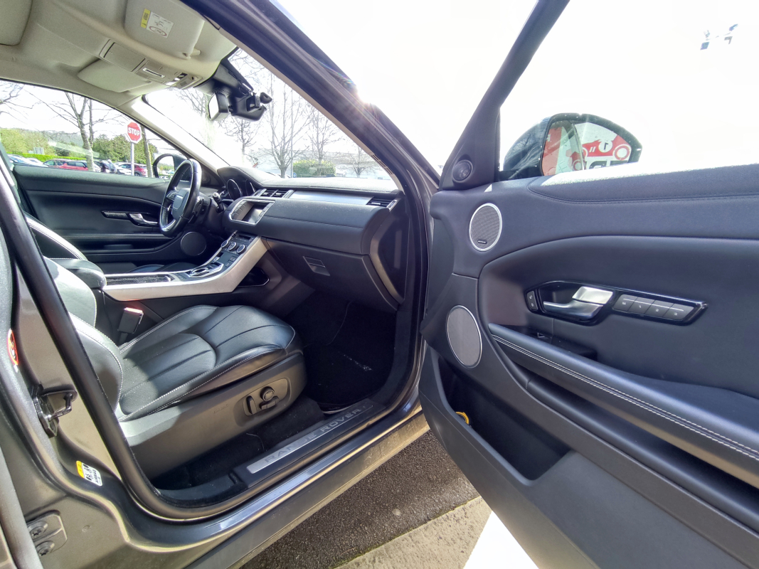 Land Rover Range Rover Evoque — 25