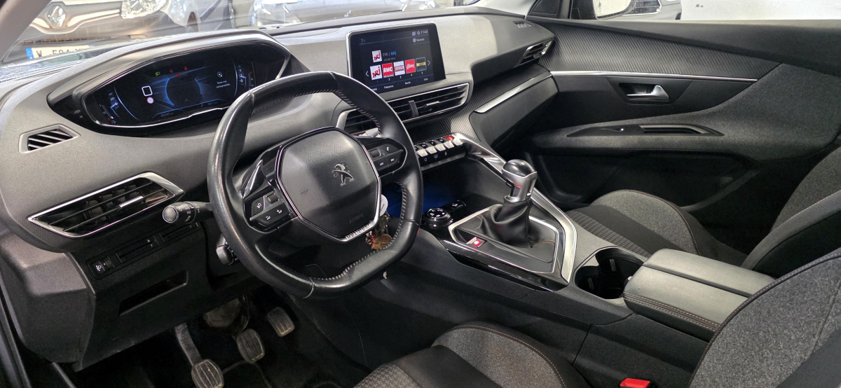 Peugeot 3008 — 7