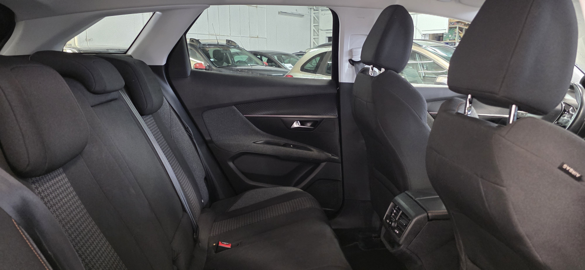 Peugeot 3008 — 25