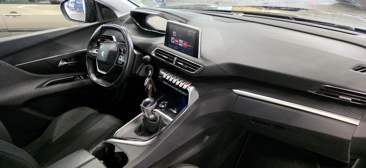 Peugeot 3008 — 9
