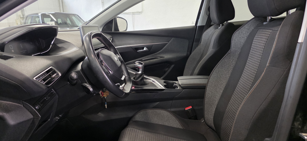 Peugeot 3008 — 8