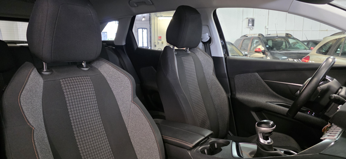 Peugeot 3008 — 23