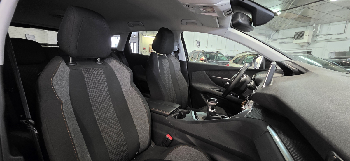 Peugeot 3008 — 10