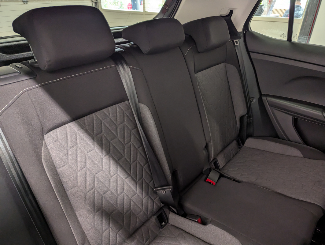 Volkswagen T-Cross — 11