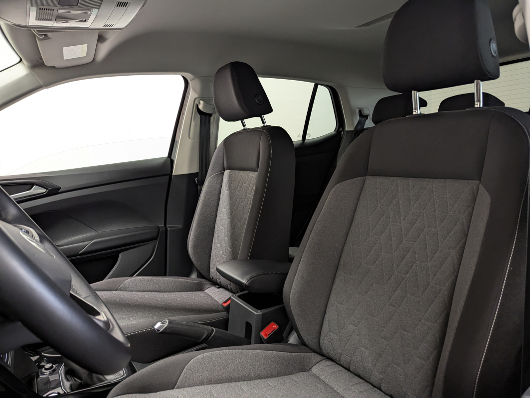 Volkswagen T-Cross — 15