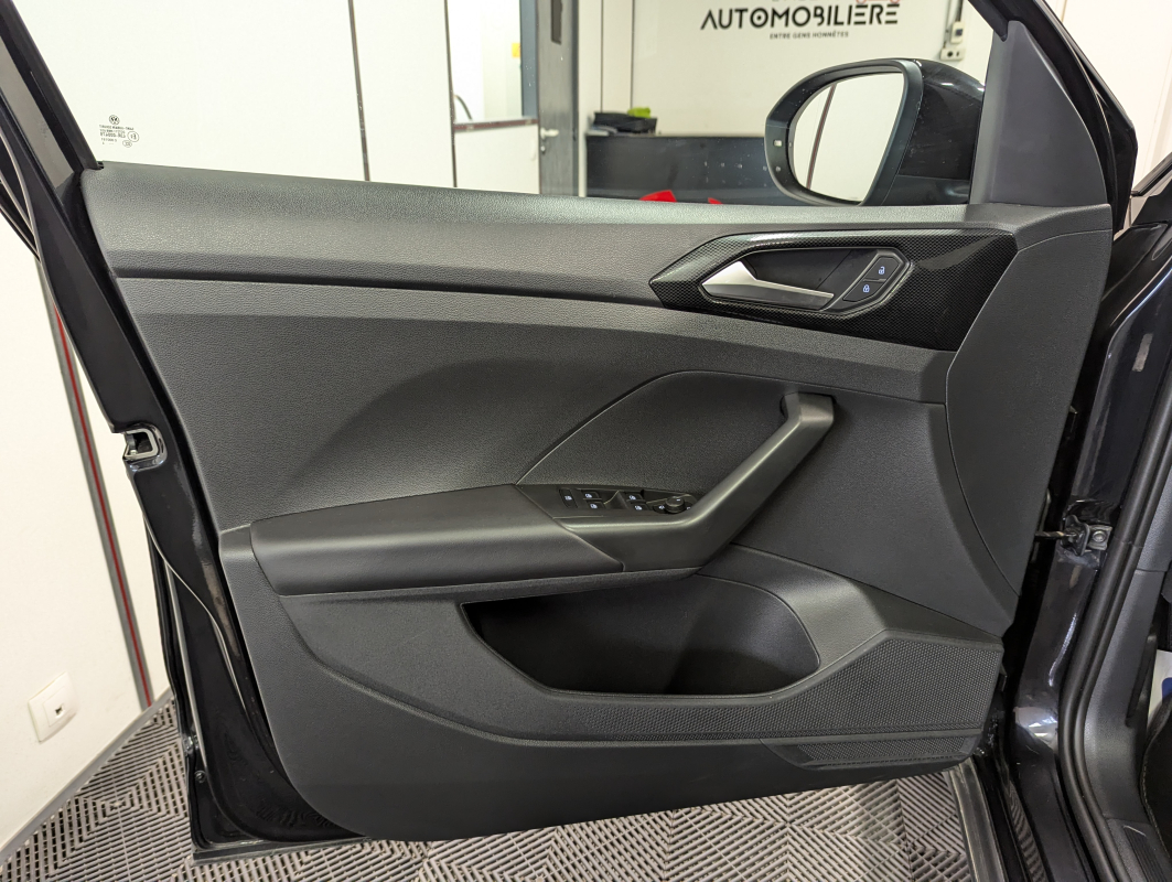 Volkswagen T-Cross — 24