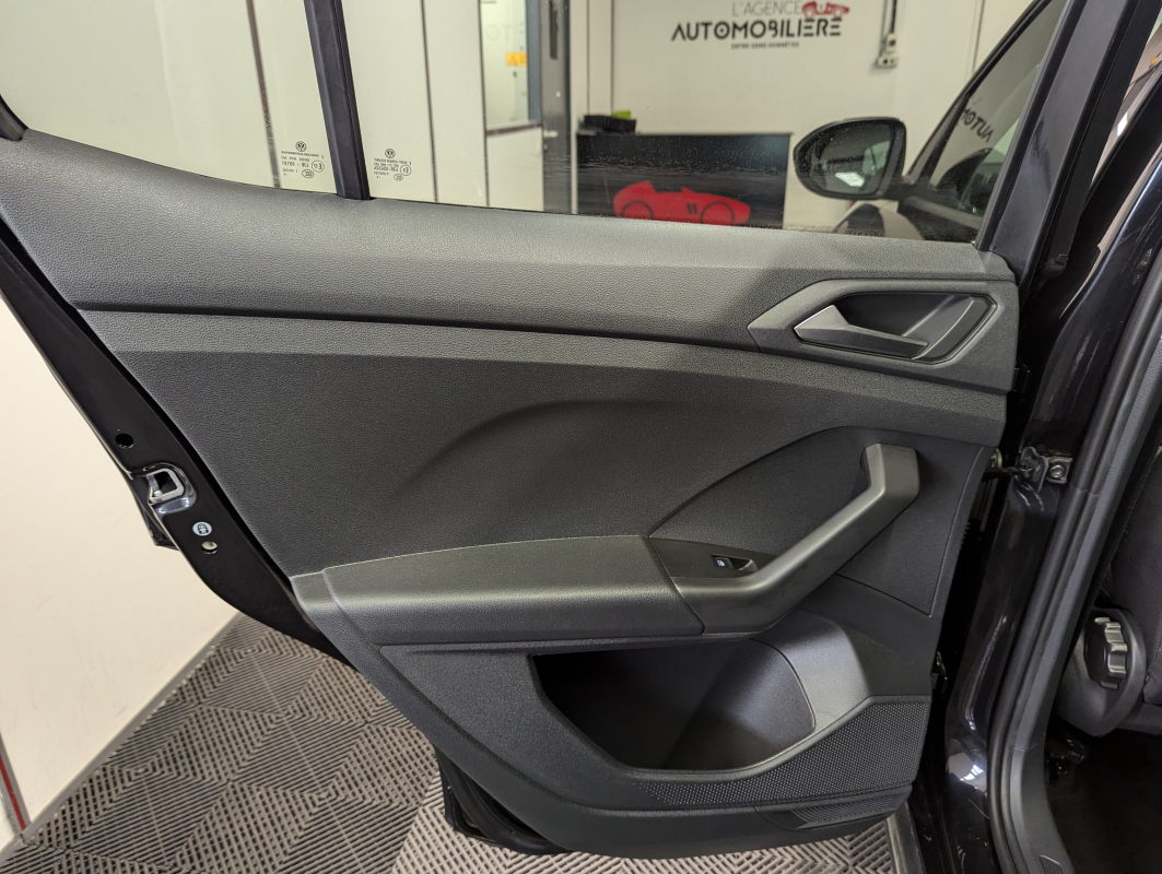 Volkswagen T-Cross — 23