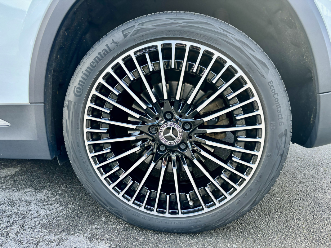 Mercedes EQA — 30