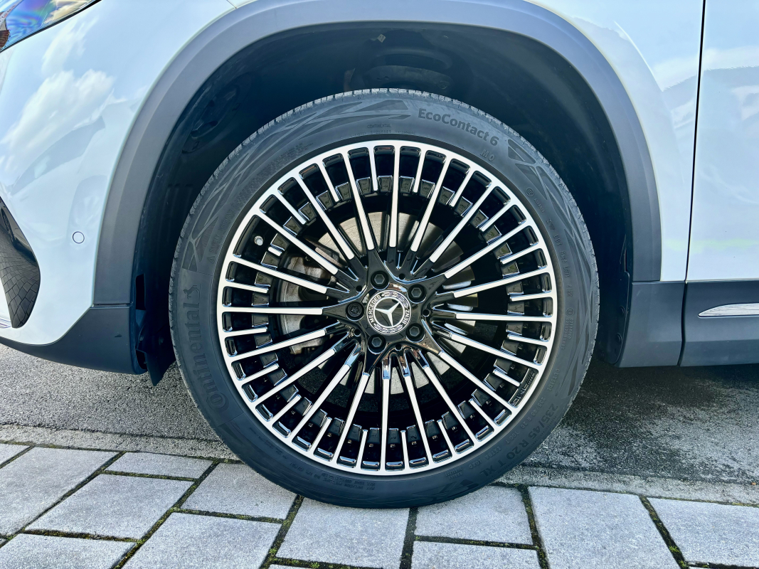 Mercedes EQA — 31