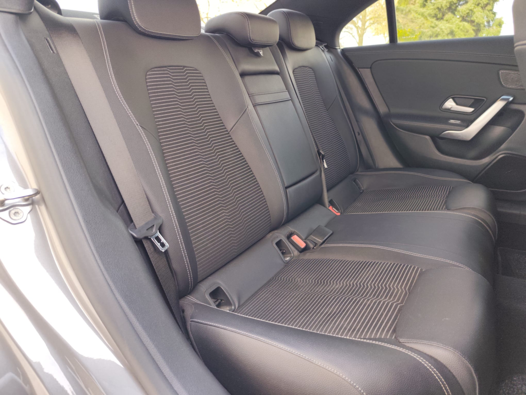 Mercedes Classe CLA — 14