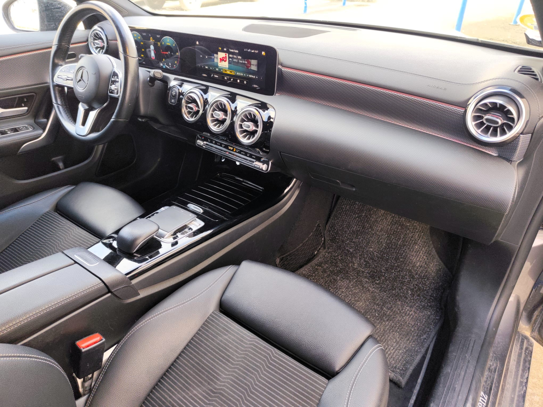 Mercedes Classe CLA — 12