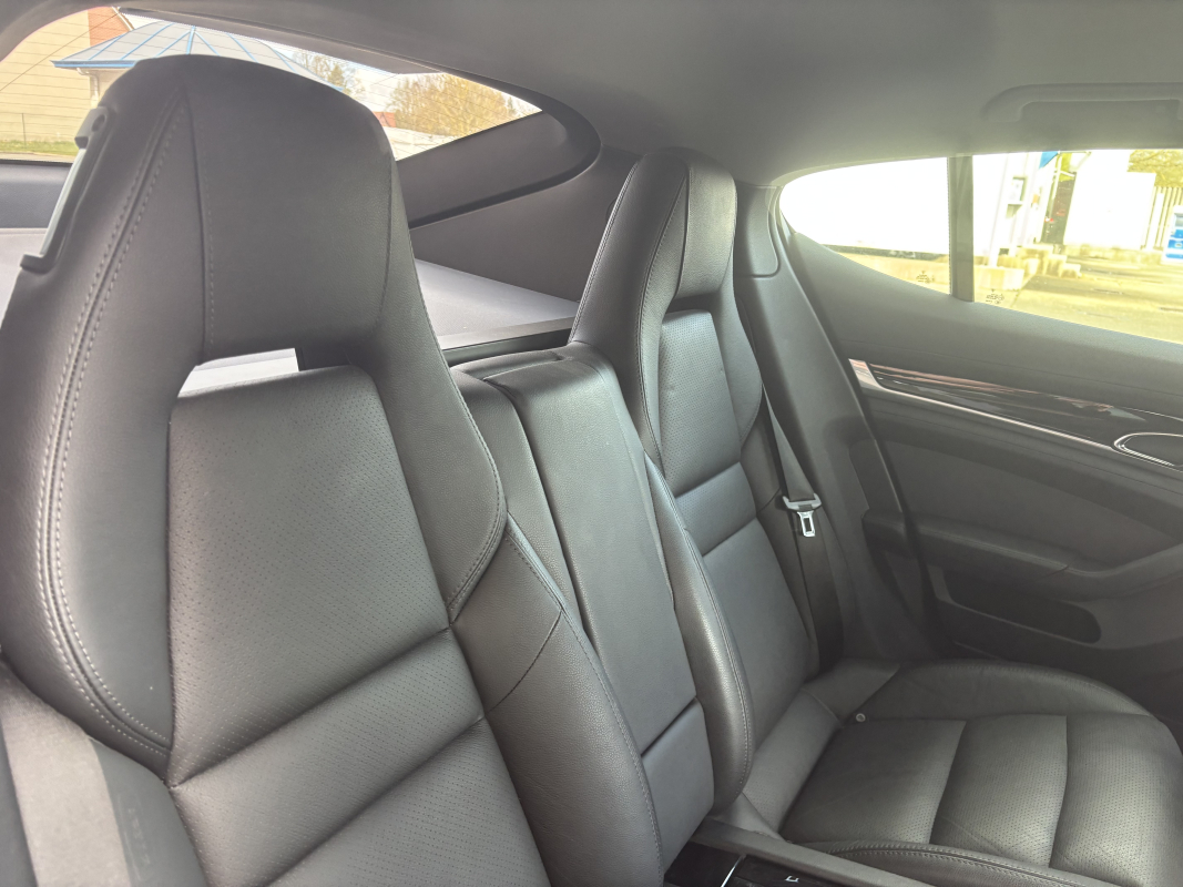 Porsche Panamera — 22