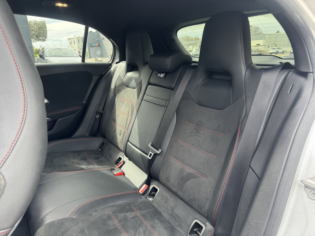 Mercedes Classe A — 22