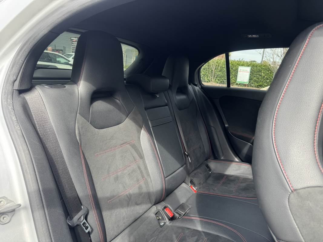 Mercedes Classe A — 26