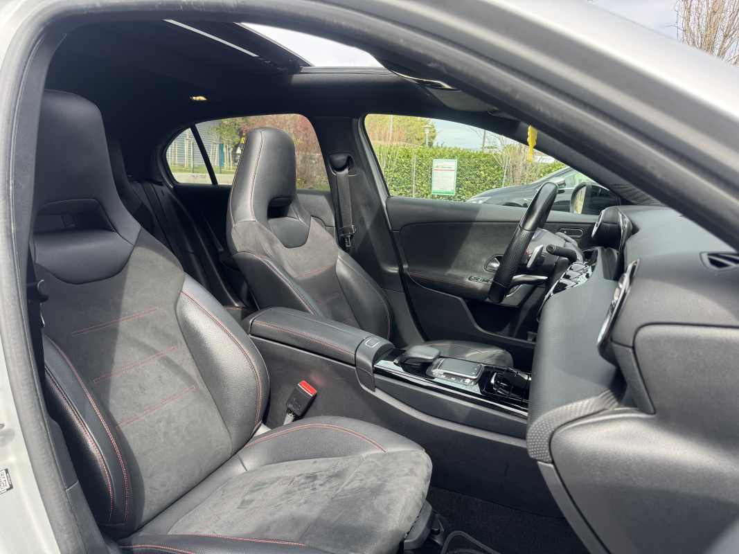 Mercedes Classe A — 28
