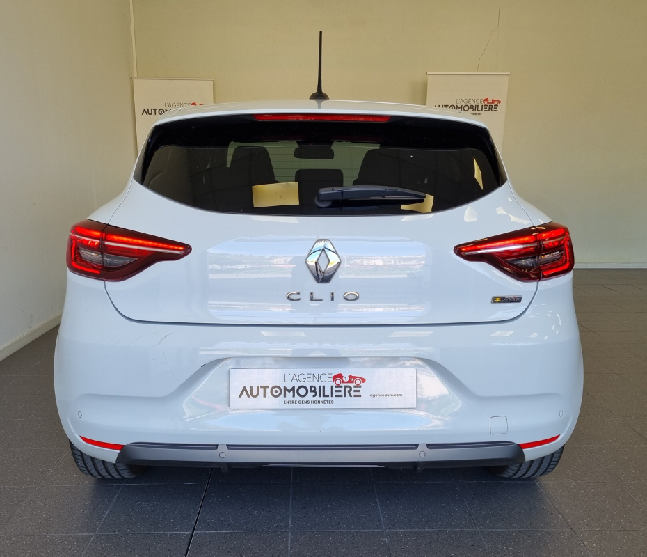 Renault Clio — 5