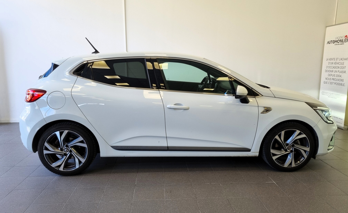 Renault Clio — 7