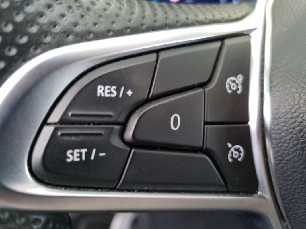 Renault Clio — 25