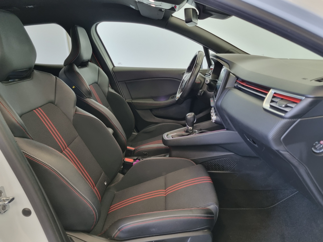 Renault Clio — 18