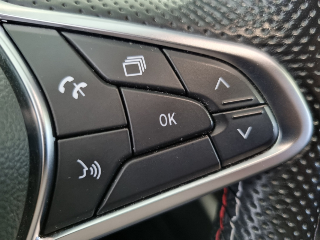 Renault Clio — 24