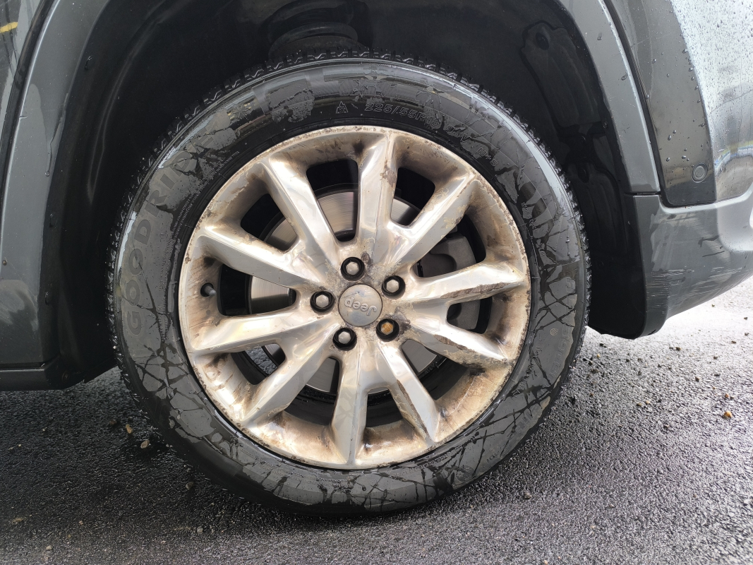 Chrysler JEEP CHEROKEE — 11
