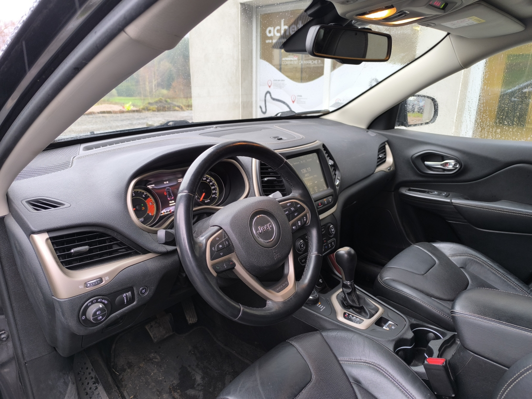 Chrysler JEEP CHEROKEE — 14
