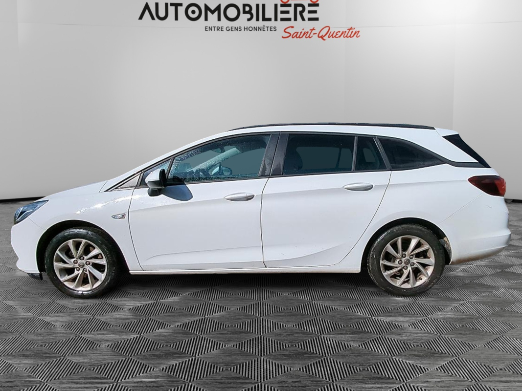 Opel Astra Sports Tourer — 4